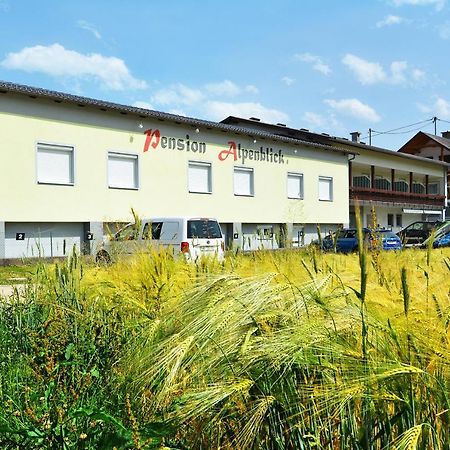 Alpenblick - Modernes Und Grosszuegiges Apartment Villach Exterior photo